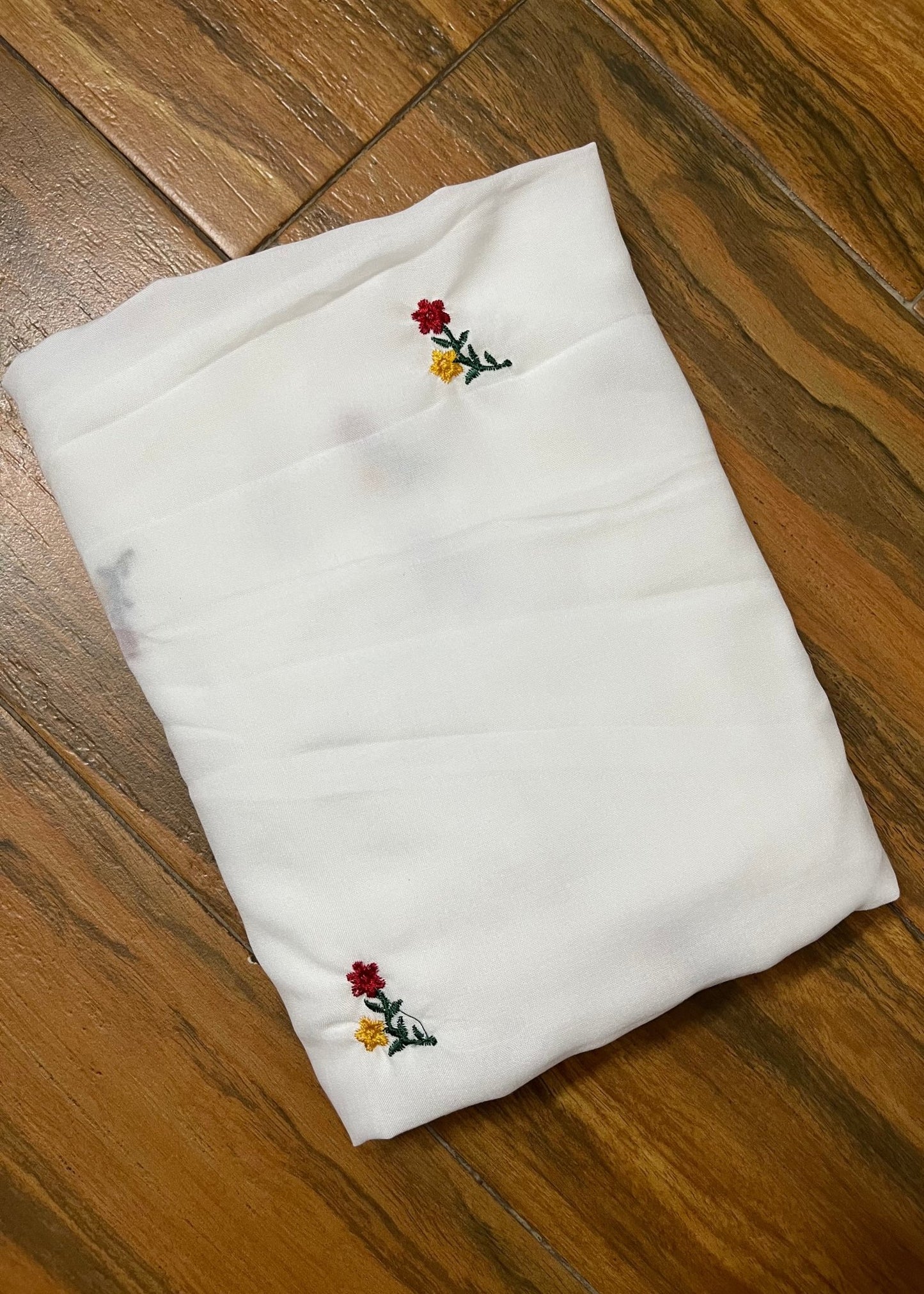 Kids Embroidered Namaz Chadar - White - Amirah.pk