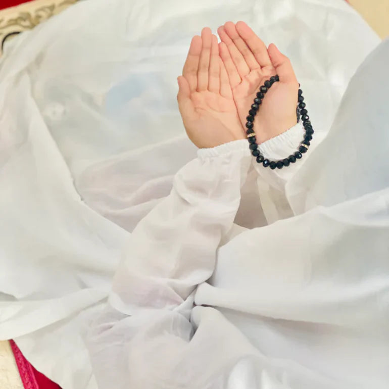 NAMAZ CHADAR WITH SLEEVS (WHITE)