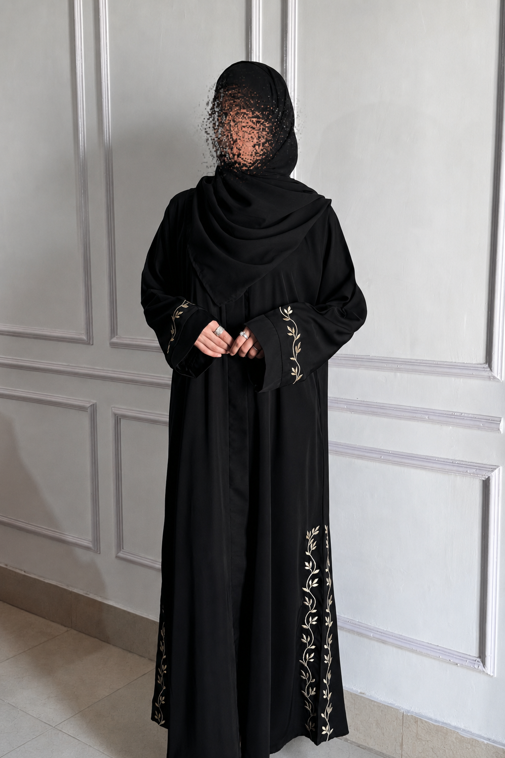 Amna - Black