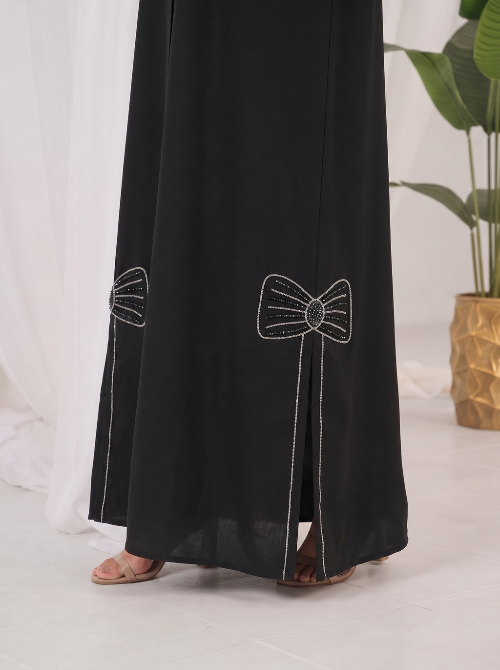 Mishal - Black