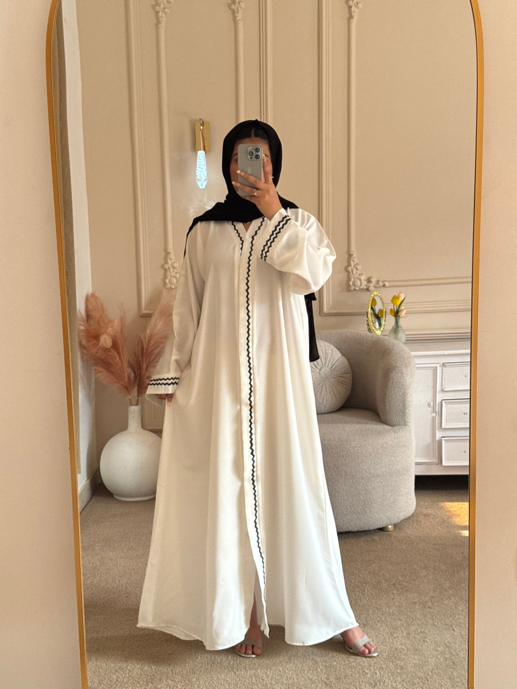 Hoor - White