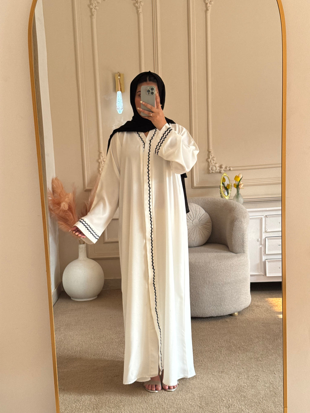 Hoor - White