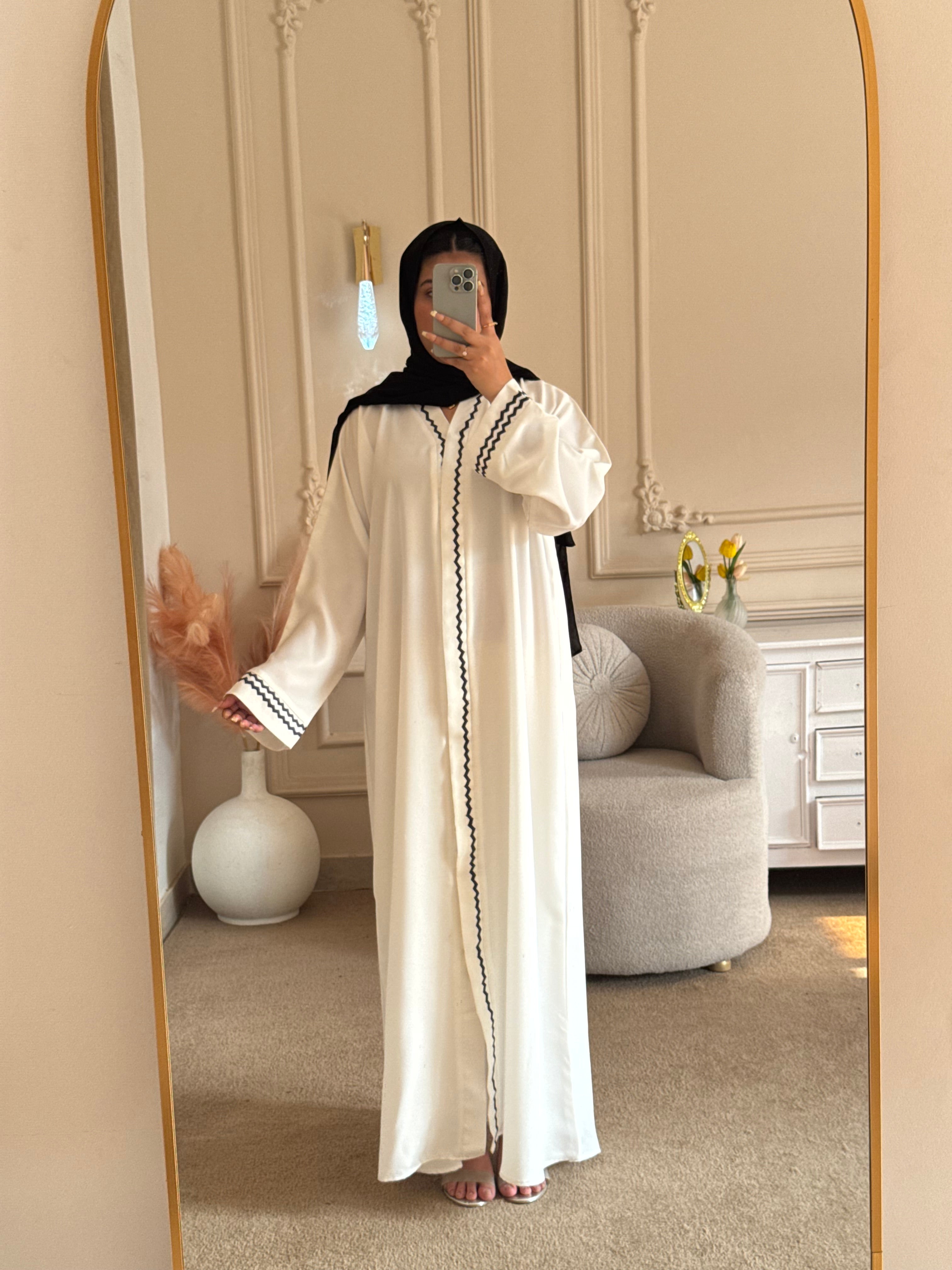 Hoor - White