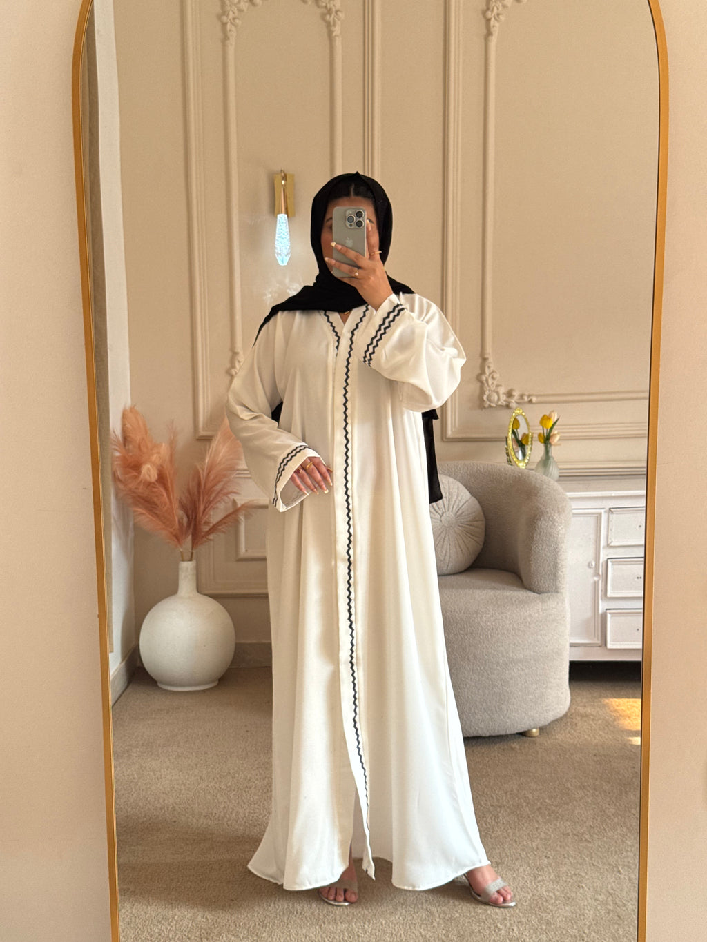 Hoor - White