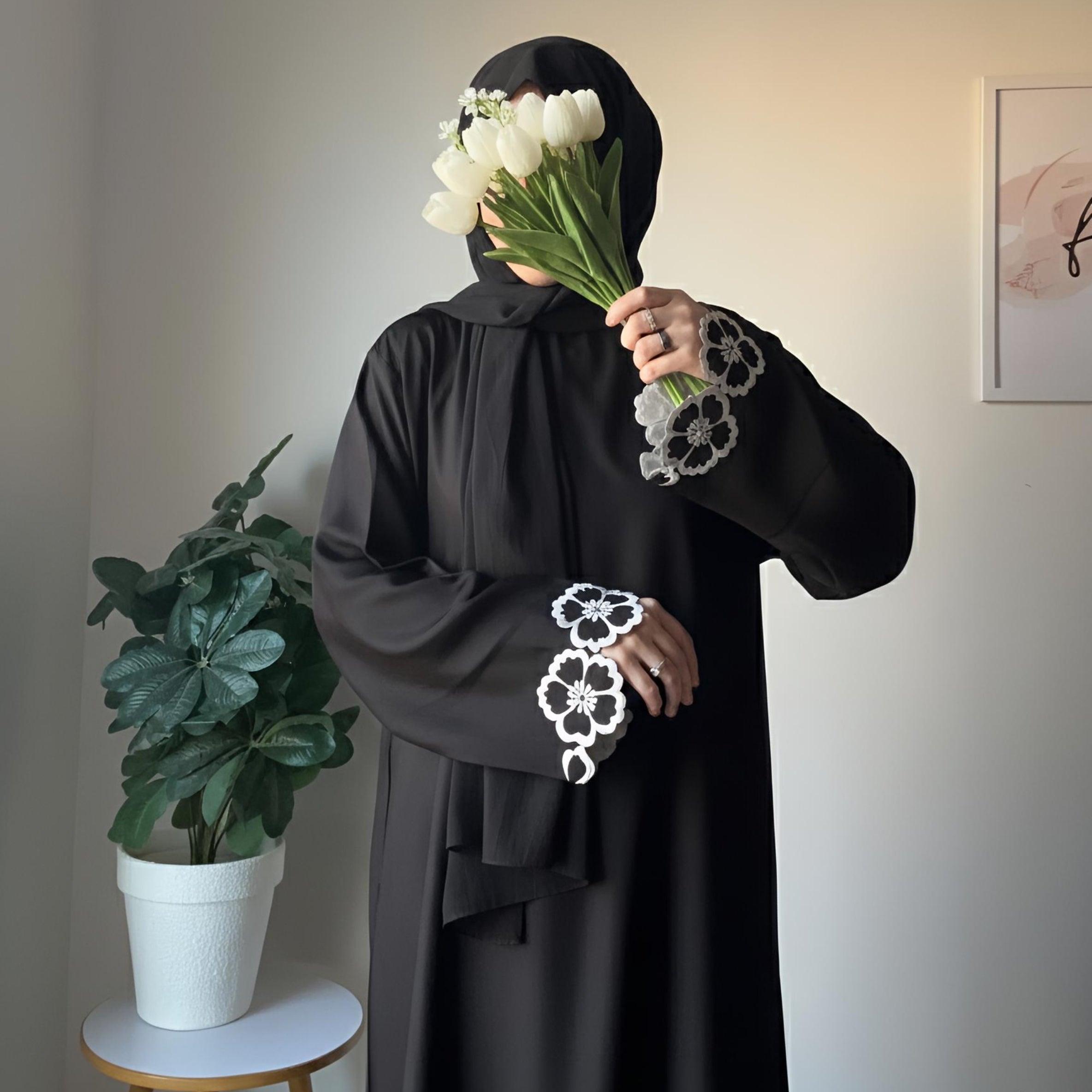 Floral Elegance - Black