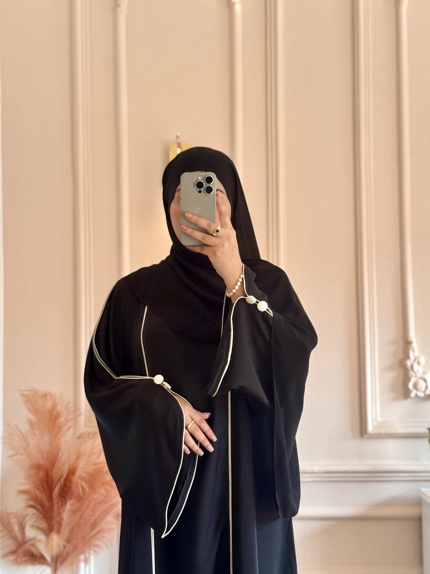 Piping Abaya - Black