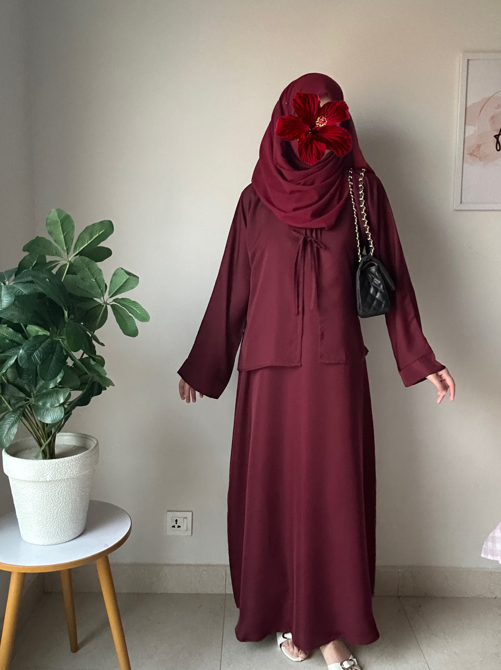 Overlay Abaya - Maroon