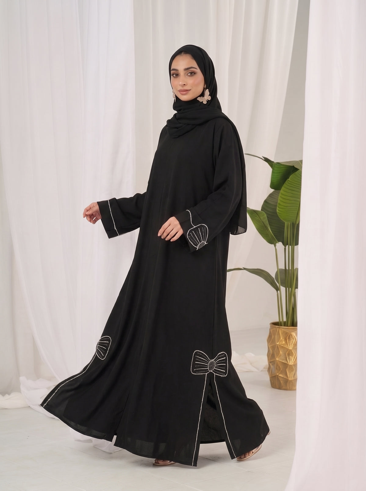 Mishal - Black
