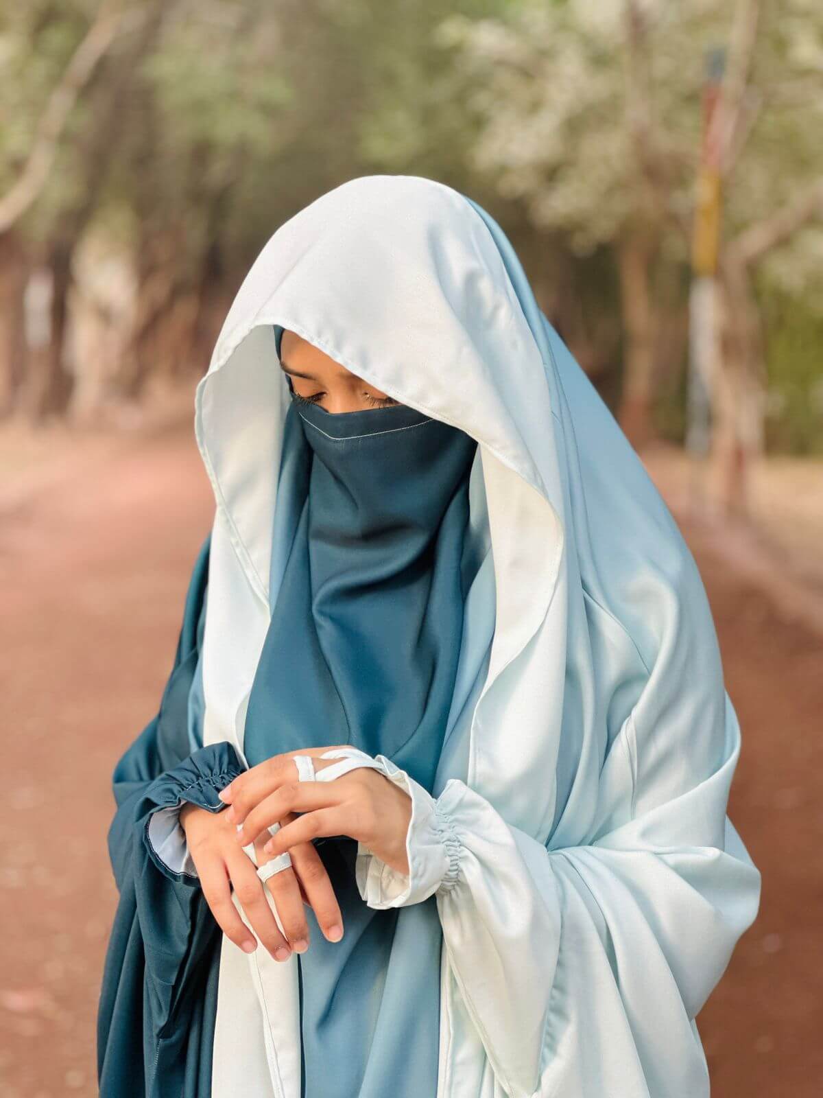 SAUDI JILBAB - Teal & Pearl