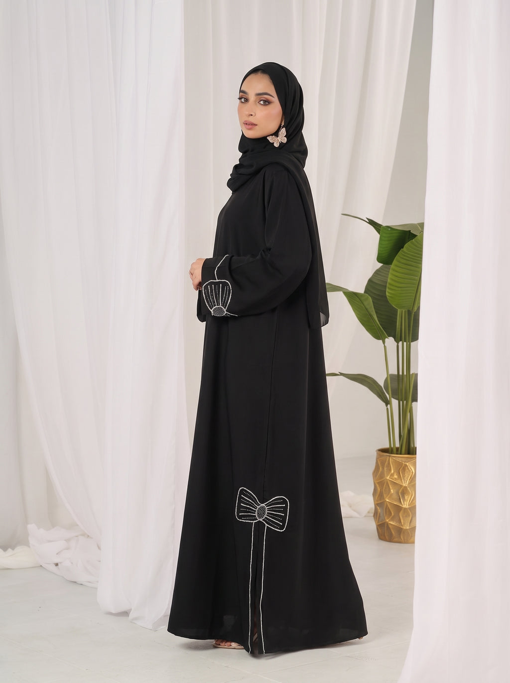 Mishal - Black
