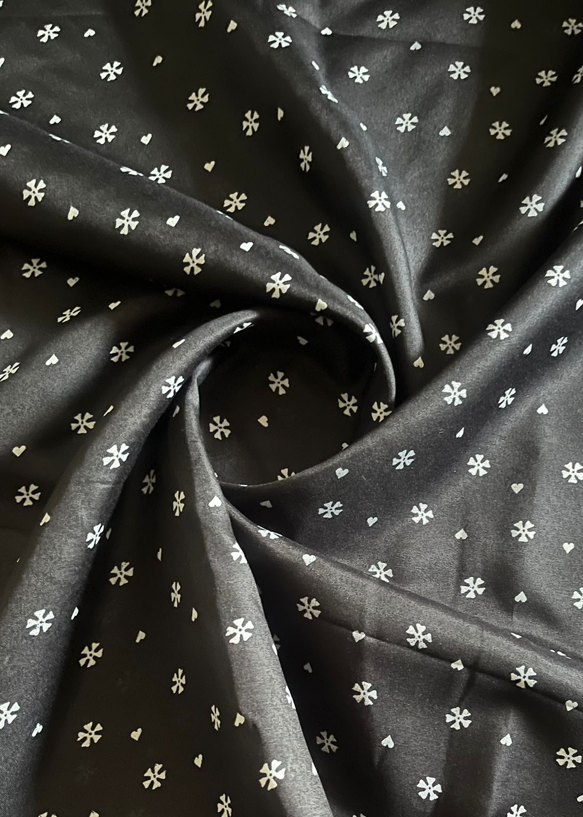 Namaz Chadar With Sleeves Print 201 - Amirah.pk