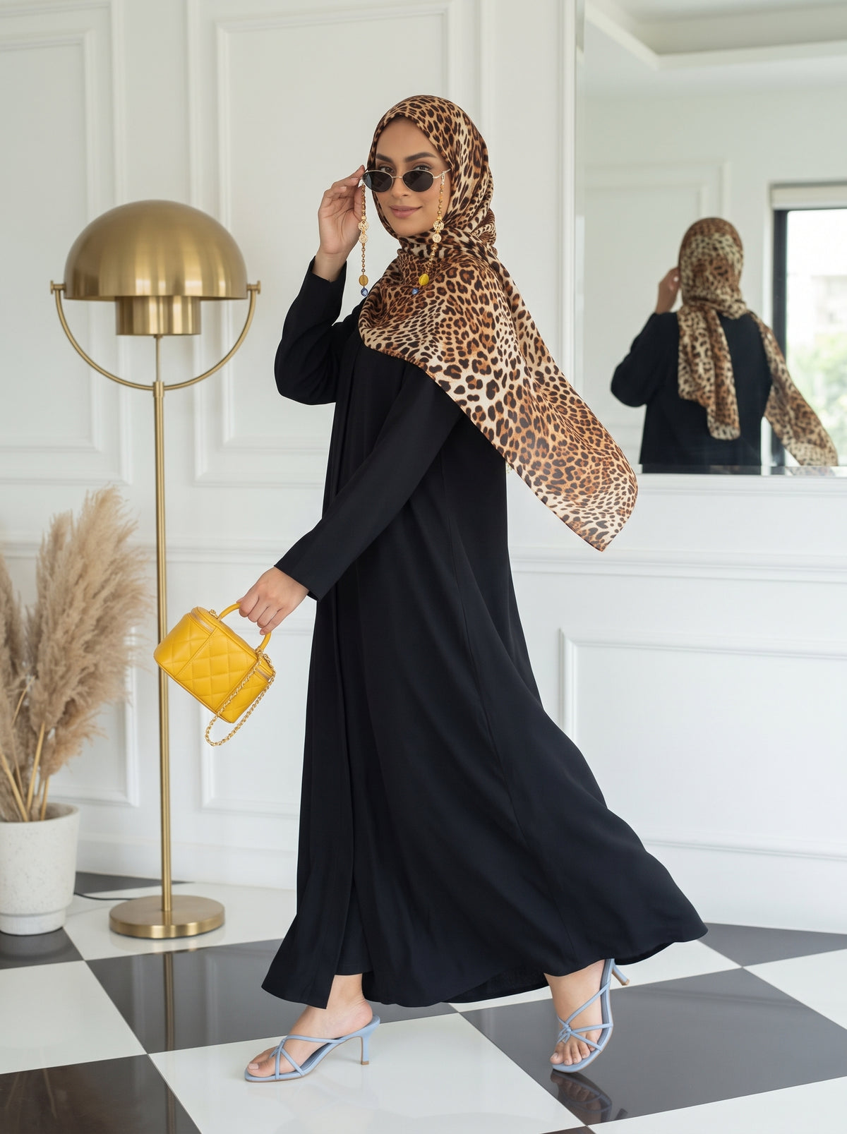 Nayla - Black