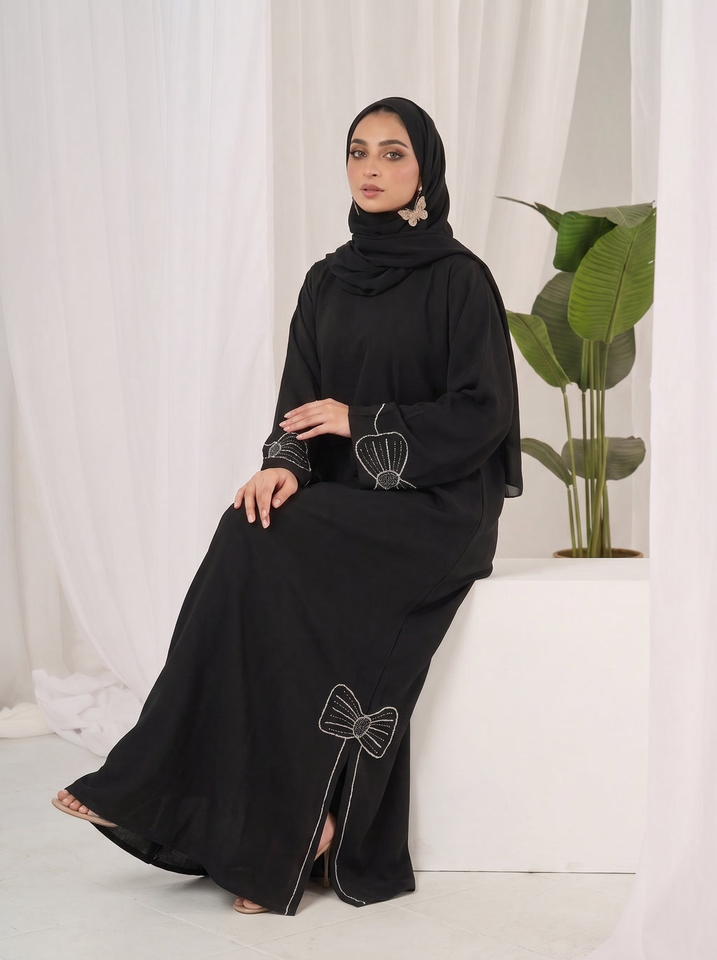 Mishal - Black